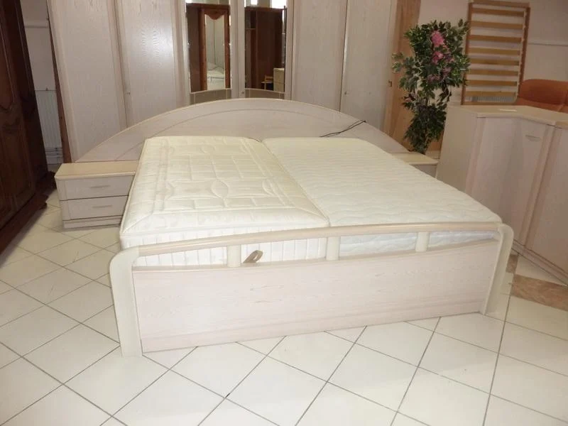 Postel + rošty + matrace - foto 2