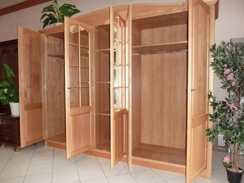 Šatní skříň masiv, bytelná - foto 3