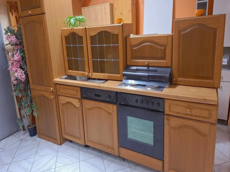 Kuchyňská linka rustikální - foto 2